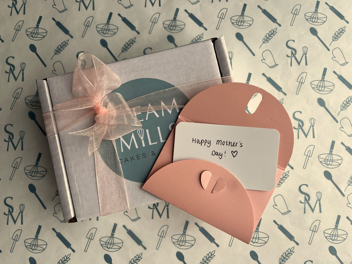 Mother's Day Brownie & Flowers - LOCAL DELIVERY ONLY